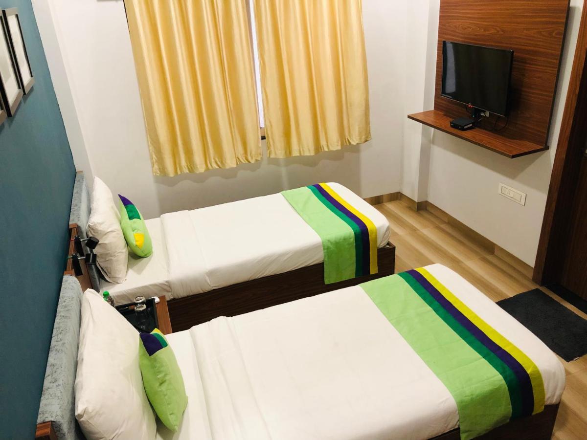 Hotel Ballfin Indore Eksteriør bilde
