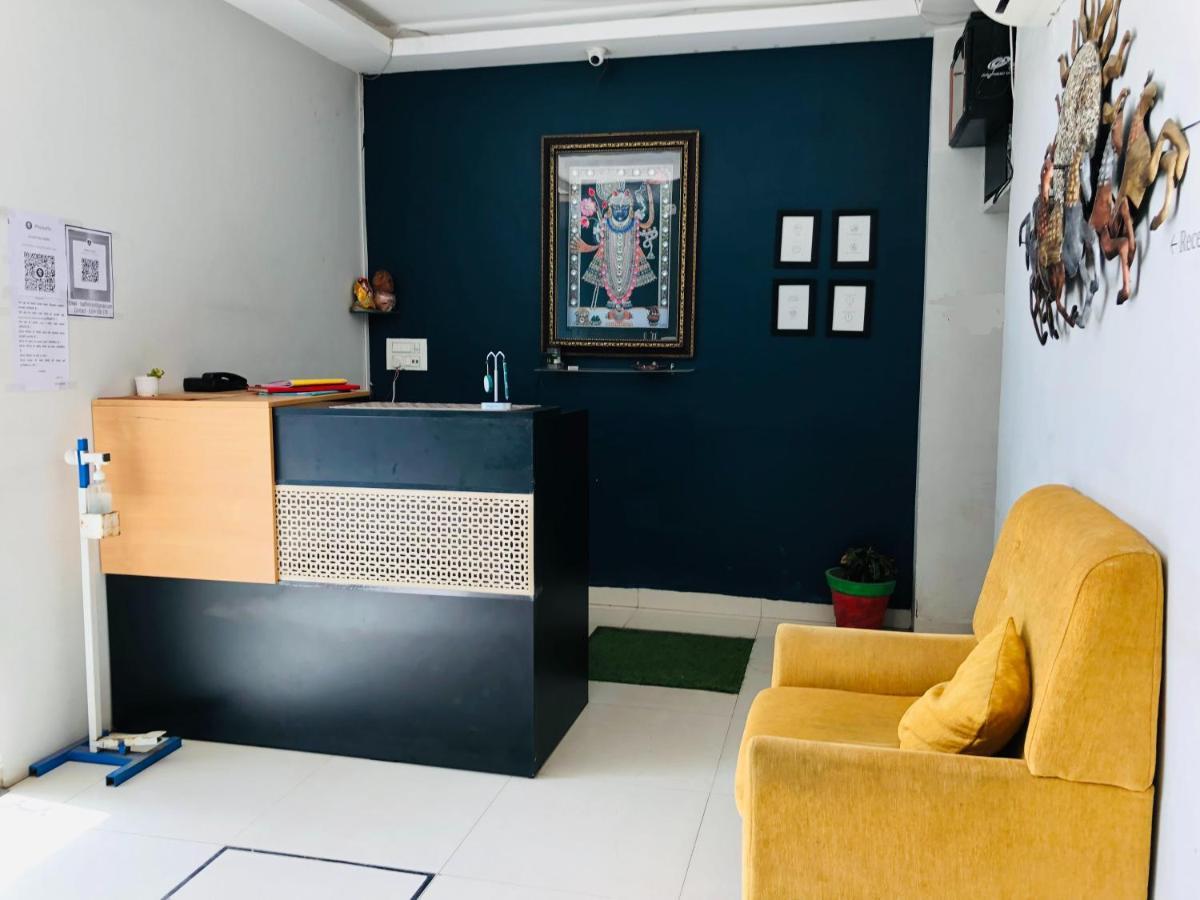 Hotel Ballfin Indore Eksteriør bilde
