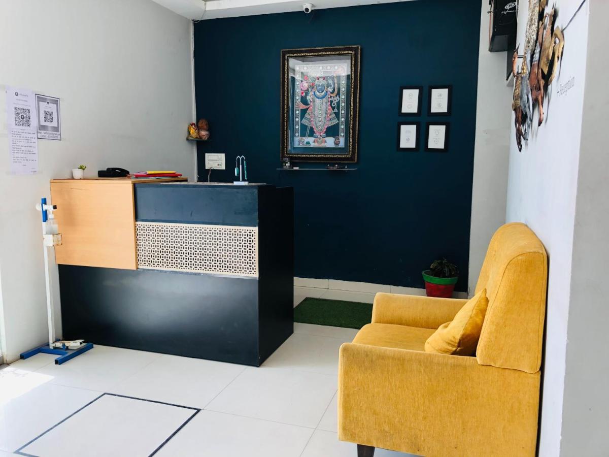 Hotel Ballfin Indore Eksteriør bilde