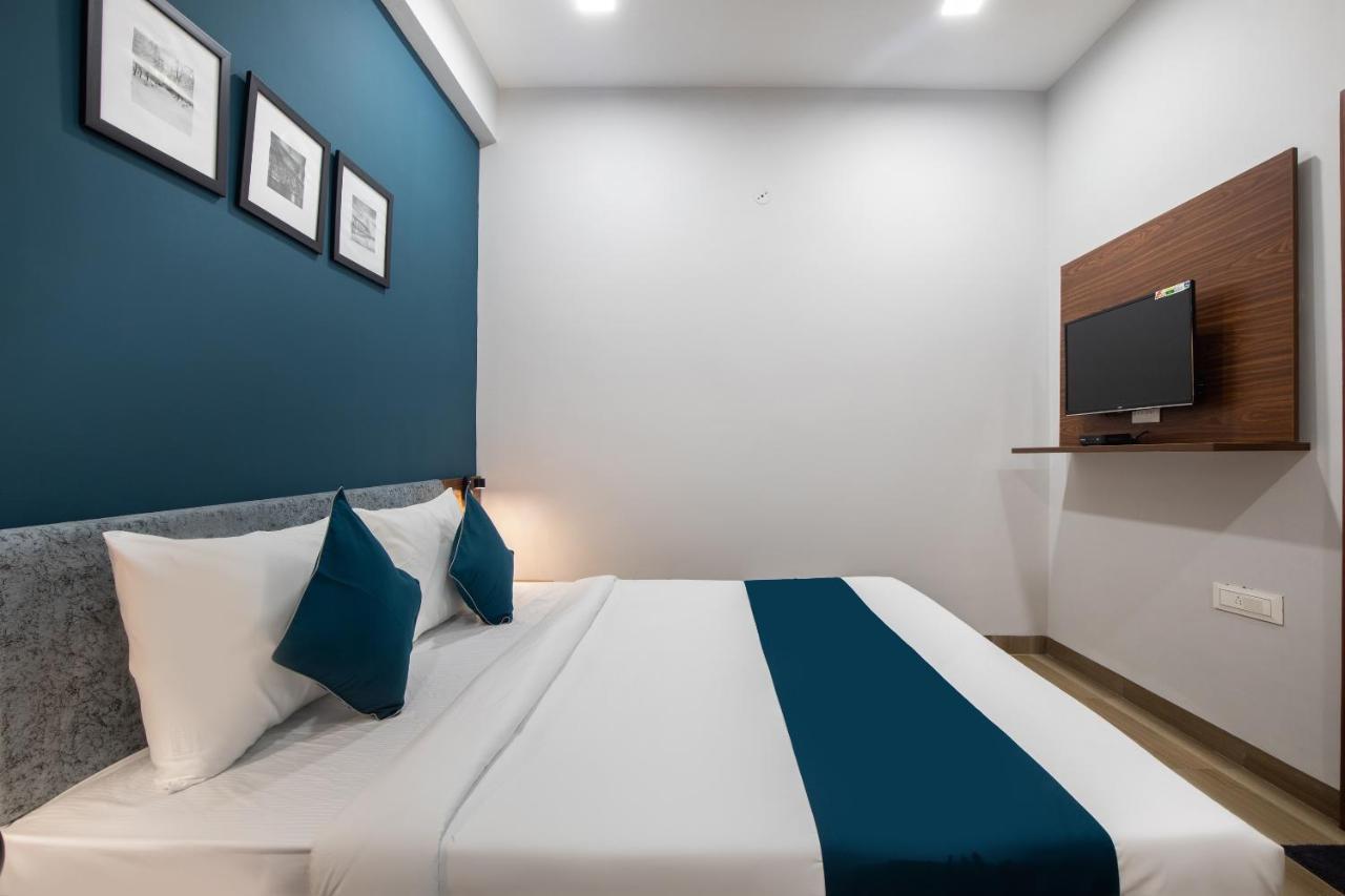 Hotel Ballfin Indore Eksteriør bilde